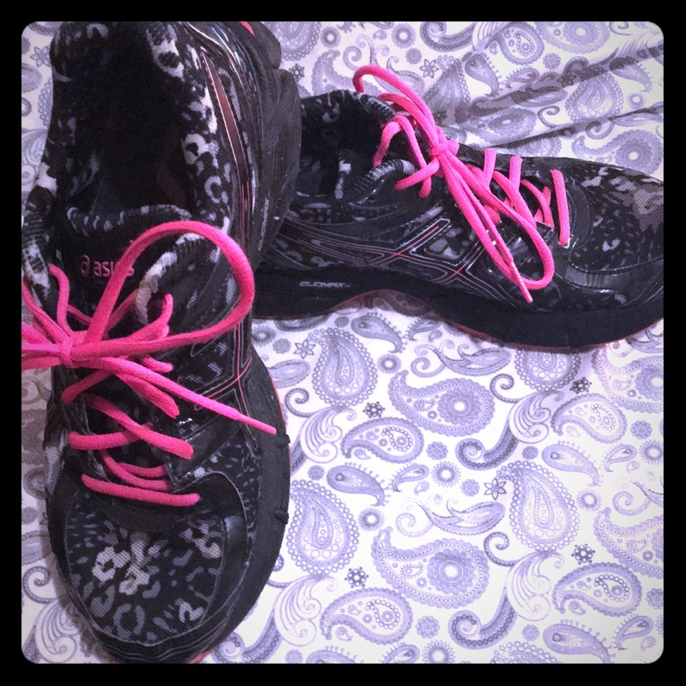Asics Gel Cheetah/Pink Running Shoes